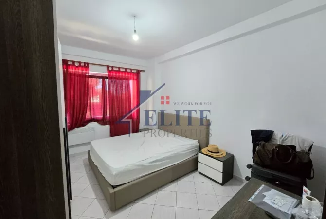 Shtepi ne shitje Apartament ne Tirane, 2+1, Mobilimi E mobiluar, Pagesa 140,000  Euro.