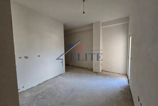Apartment for sale in Tirana 2+1, Emty