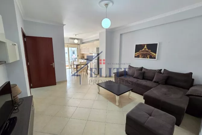 Shtepi me qera 2+1 ne Tirane - 53,000 Leke
