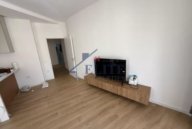 Shtepi me qera 2+1 ne Tirane - 600 Euro