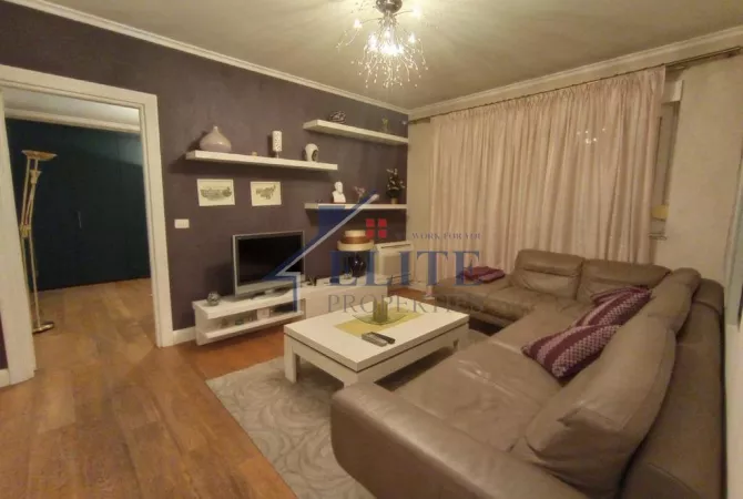 Shtepi me qera 2+1 ne Tirane - 800 Euro