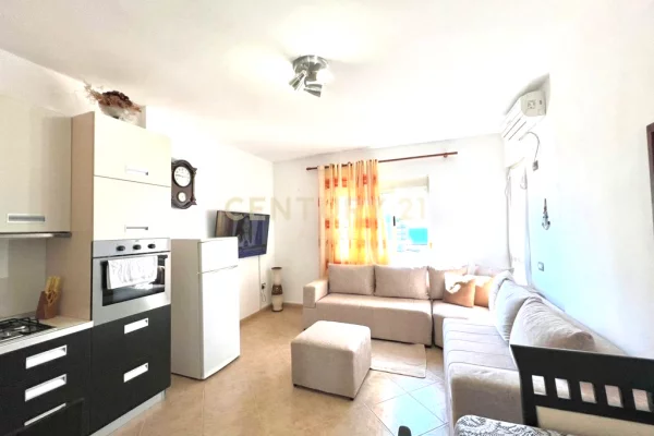 Shtepi ne shitje Apartament ne Durres, 2+1, Mobilimi E mobiluar, Pagesa 79,000  Euro.