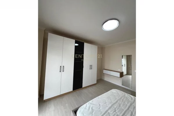 Shtepi ne shitje Apartament ne Durres, 1+1, Mobilimi E mobiluar, Pagesa 175,000  Euro.