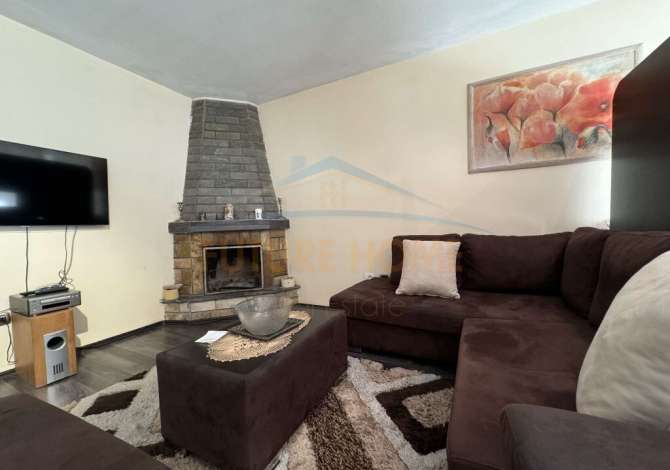 Shtepi me qera Shtepi Private ne Tirane, 5+1, Mobilimi E mobiluar, Pagesa 600  Euro.