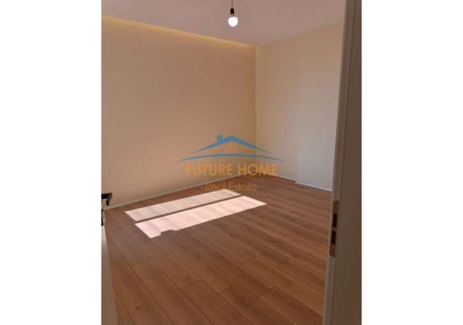 Shtepi ne shitje Apartament ne Tirane, 1+1, Mobilimi Bosh, pa mobiluar, Pagesa 125,000  Euro.