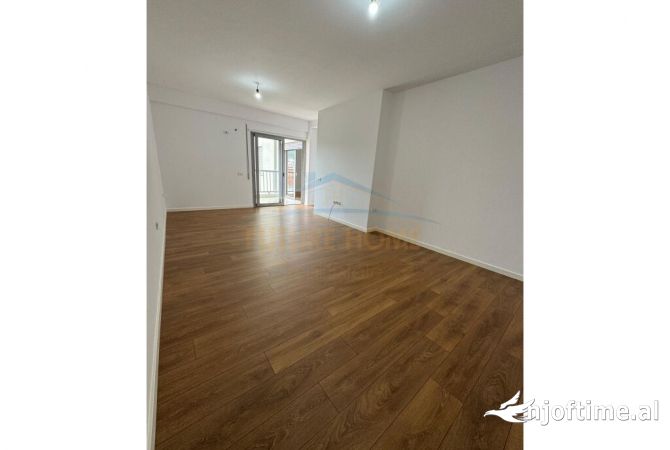Shtepi ne shitje 1+1 ne Tirane - 155,000 Euro