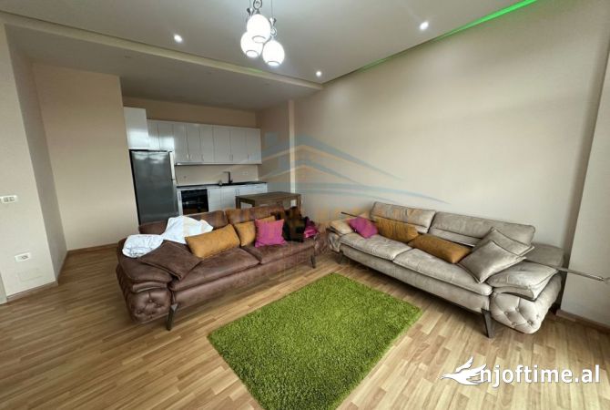 Shtepi me qera 2+1 ne Tirane - 500 Euro