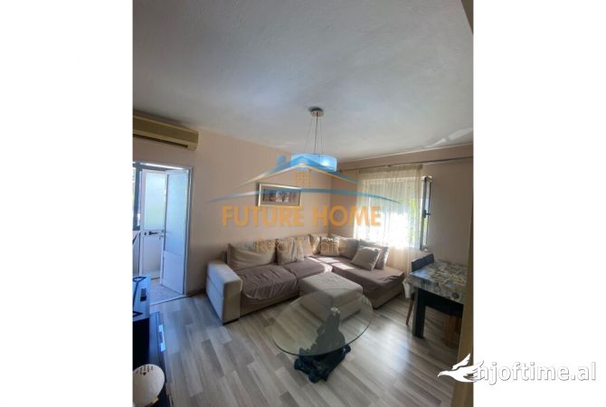 Shtepi ne shitje Apartament ne Tirane, 2+1, Mobilimi E mobiluar, Pagesa 125,000  Euro.