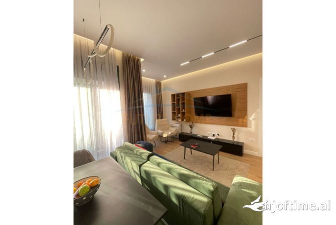 Shtepi me qera Apartament ne Tirane, 1+1, Mobilimi E mobiluar, Pagesa 900  Euro.