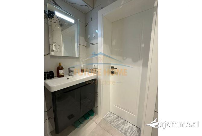 Shtepi me qera Apartament ne Tirane, 1+1, Mobilimi E mobiluar, Pagesa 650  Euro.