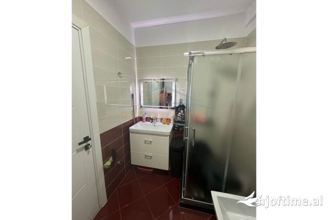 Shtepi me qera Apartament ne Tirane, 1+1, Mobilimi E mobiluar, Pagesa 850  Euro.