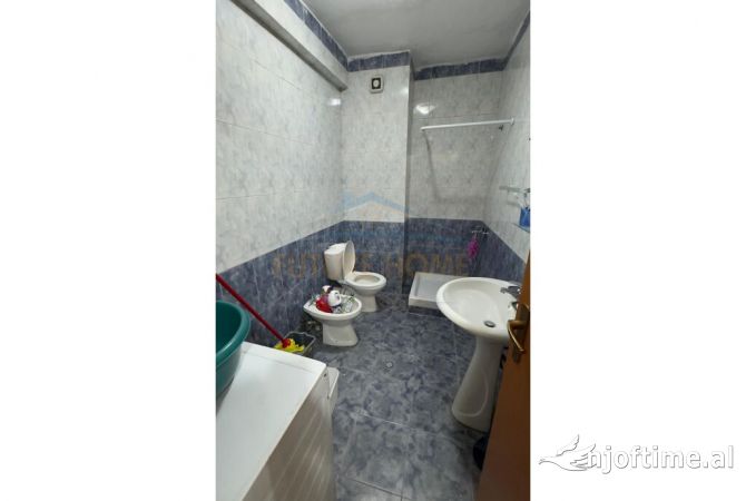 Shtepi ne shitje Apartament ne Tirane, 1+1, Mobilimi E mobiluar, Pagesa 143,000  Euro.