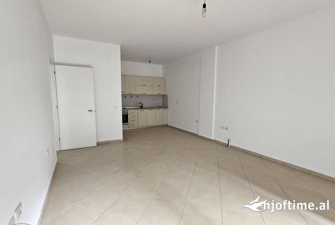 Shtepi ne shitje 1+1 ne Tirane - 109,000 Euro