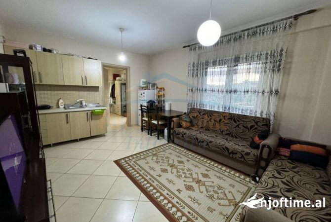 Shtepi ne shitje 2+1 ne Tirane - 150,000 Euro