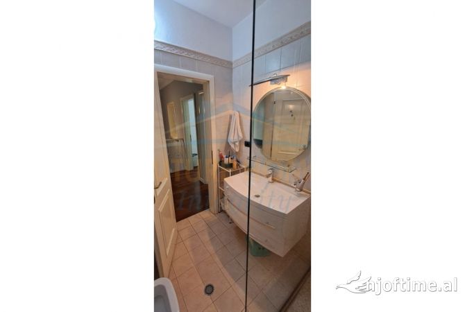 Shtepi ne shitje 3+1 ne Tirane - 350,000 Euro