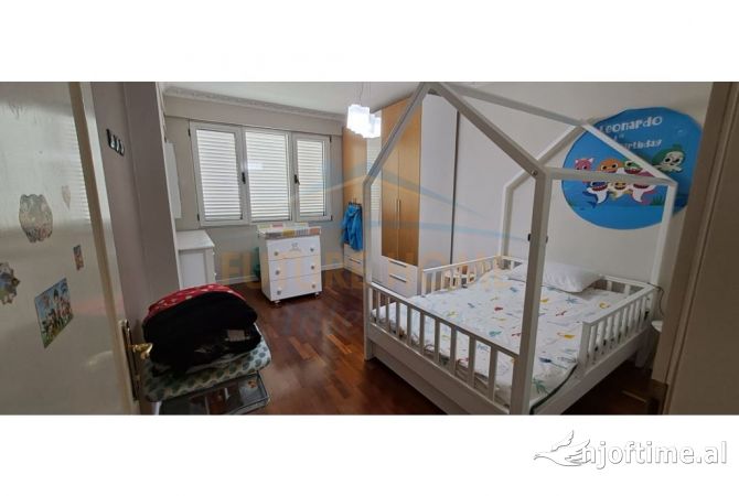 Shtepi ne shitje 3+1 ne Tirane - 350,000 Euro