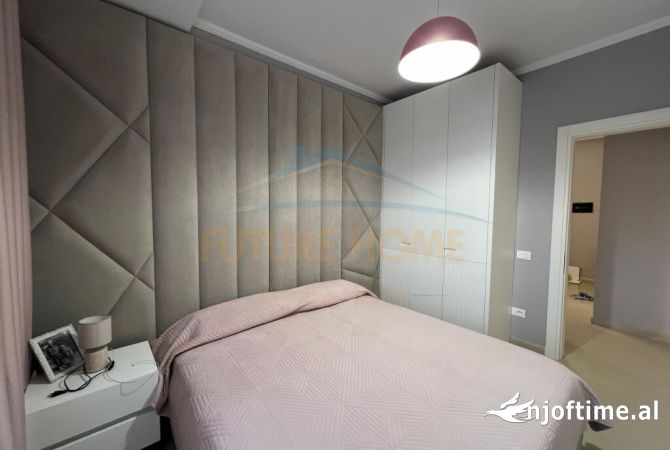 Shtepi ne shitje Apartament ne Durres, 2+1, Mobilimi E mobiluar, Pagesa 120,000  Euro.