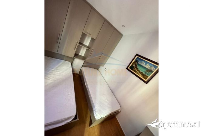 Shtepi me qera Apartament ne Tirane, 2+1, Mobilimi E mobiluar, Pagesa 750  Euro.