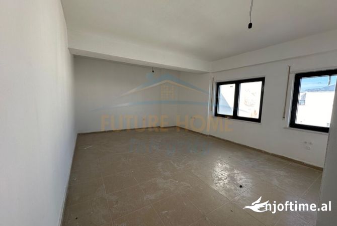 Shtepi ne shitje Apartament ne Tirane, 1+1, Mobilimi E mobiluar, Pagesa 103,000  Euro.