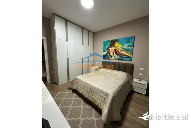 Shtepi me qera 2+1 ne Tirane - 700 Euro