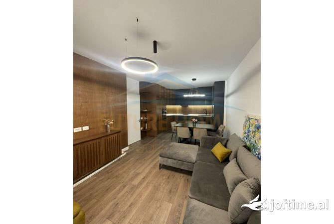 Shtepi me qera Apartament ne Tirane, 2+1, Mobilimi E mobiluar, Pagesa 600  Euro.