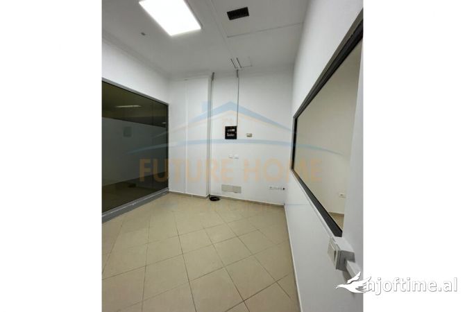 Qera, Ambjent Biznesi, Rruga e Kavajes, Tirane