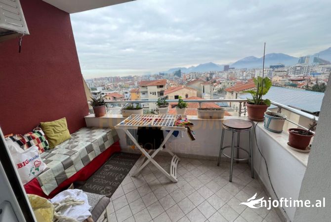 Shtepi ne shitje Apartament ne Tirane, 1+1, Mobilimi E mobiluar, Pagesa 126,000  Euro.