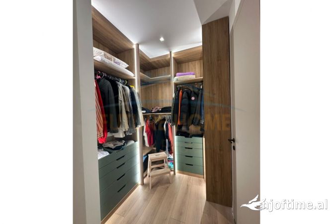 Apartment for sale in Tirana 2+1, Furnished