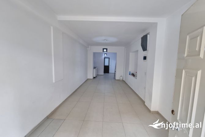 Ambient biznesi ne shitje 1+1 ne Tirane - 123,540 Euro