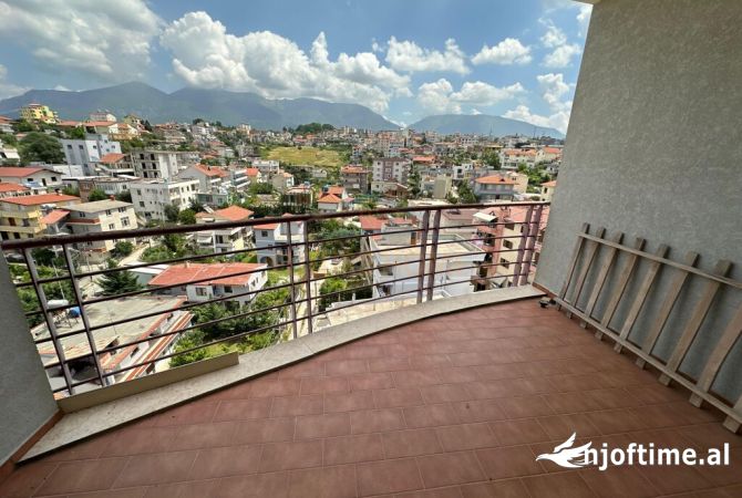 Shtepi ne shitje 2+1 ne Tirane - 150,000 Euro