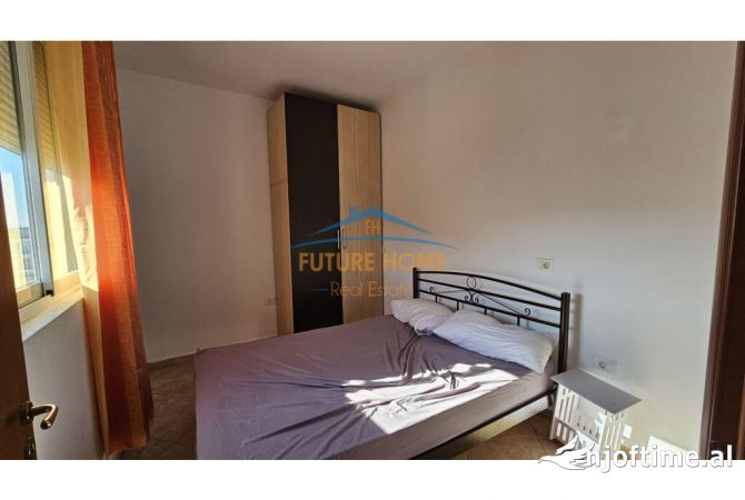 Shtepi ne shitje Apartament ne Tirane, 3+1, Mobilimi E mobiluar, Pagesa 130,000  Euro.