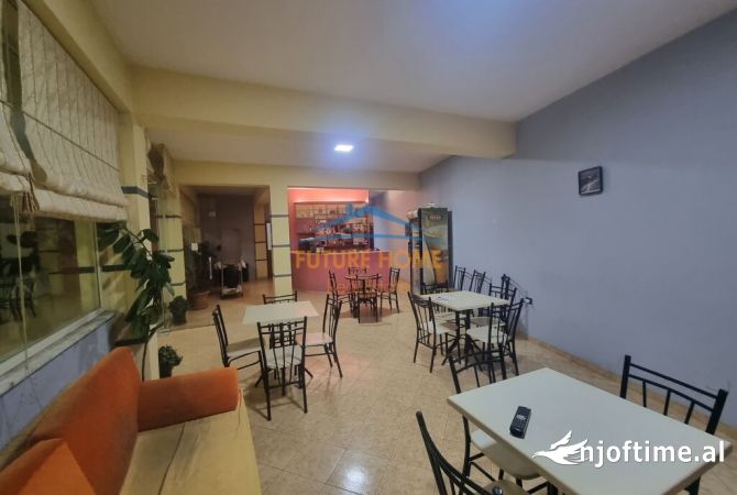 Ambient biznesi me qera 2+1 ne Tirane - 700 Euro