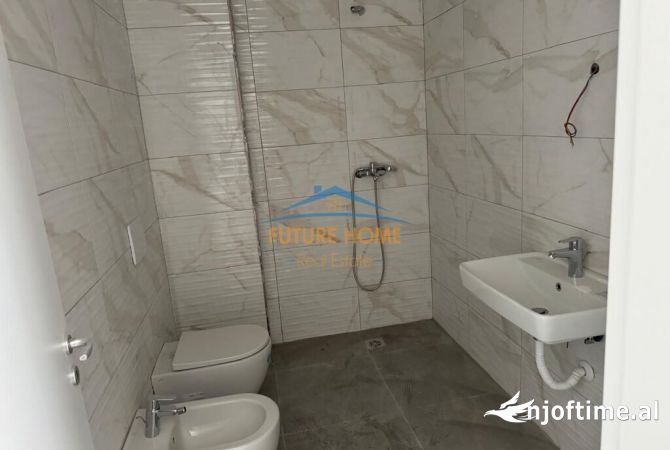 Shtepi me qera Apartament ne Tirane, 1+1, Mobilimi Bosh, pa mobiluar, Pagesa 450  Euro.