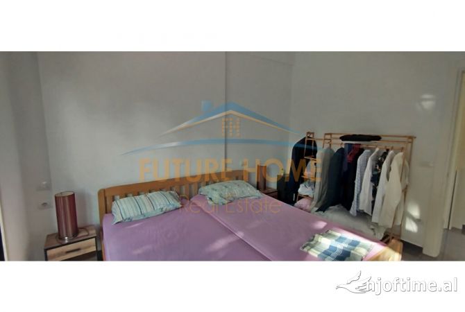 Shtepi ne shitje Apartament ne Durres, 3+1, Mobilimi E mobiluar, Pagesa 280,000  Euro.