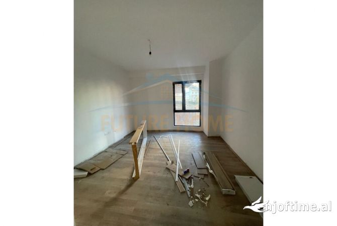 Shtepi me qera Apartament ne Tirane, 2+1, Mobilimi Bosh, pa mobiluar, Pagesa 200,000  Leke.
