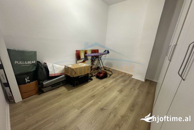 Shtepi ne shitje Apartament ne Tirane, 2+1, Mobilimi E mobiluar, Pagesa 162,000  Euro.