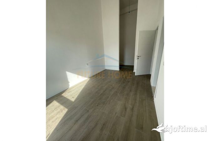 Shtepi ne shitje Apartament ne Tirane, 2+1, Mobilimi Bosh, pa mobiluar, Pagesa 184,500  Euro.