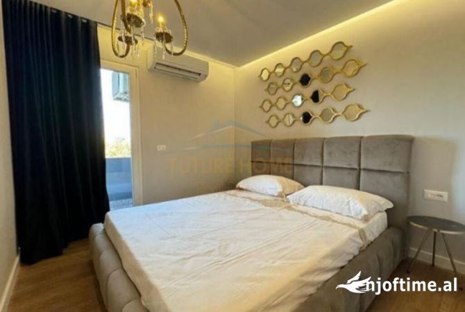 Shtepi ne shitje Apartament ne Tirane, 2+1, Mobilimi E mobiluar, Pagesa 225,000  Euro.
