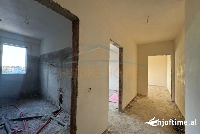 Shtepi ne shitje Apartament ne Tirane, 2+1, Mobilimi Bosh, pa mobiluar, Pagesa 111,840  Euro.