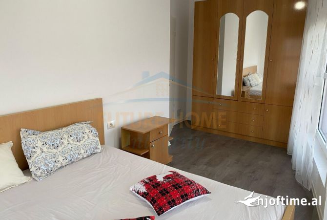 Shtepi me qera Apartament ne Tirane, 2+1, Mobilimi E mobiluar, Pagesa 400  Euro.