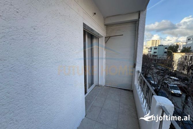 Shtepi ne shitje Apartament ne Durres, 2+1, Mobilimi E mobiluar, Pagesa 125,000  Euro.