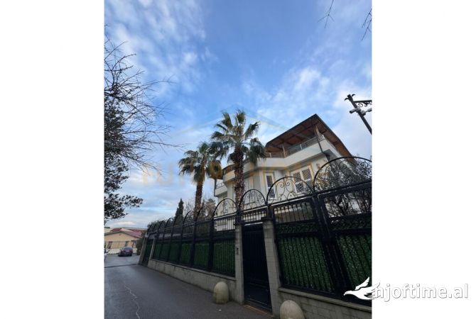 Luxury villas for rent in Durres 5+1, Furnished