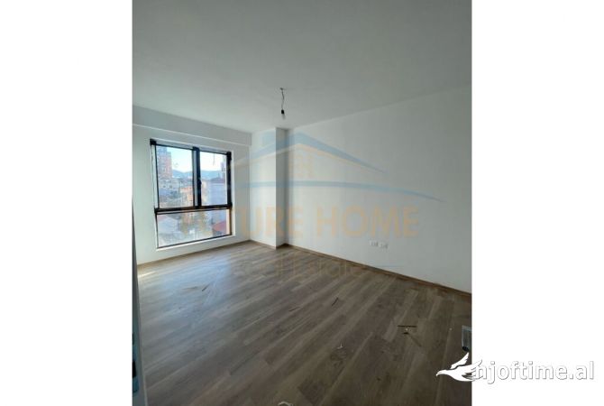 Shtepi me qera 2+1 ne Tirane - 800 Euro