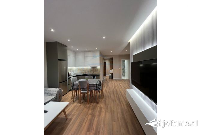 Shtepi me qera 2+1 ne Tirane - 600 Euro
