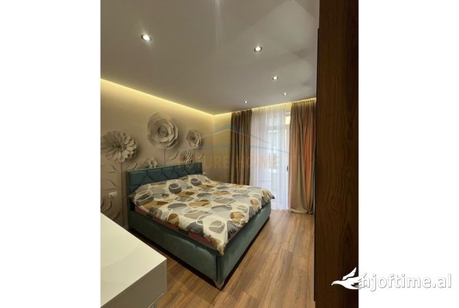 Shtepi me qera 2+1 ne Tirane - 600 Euro