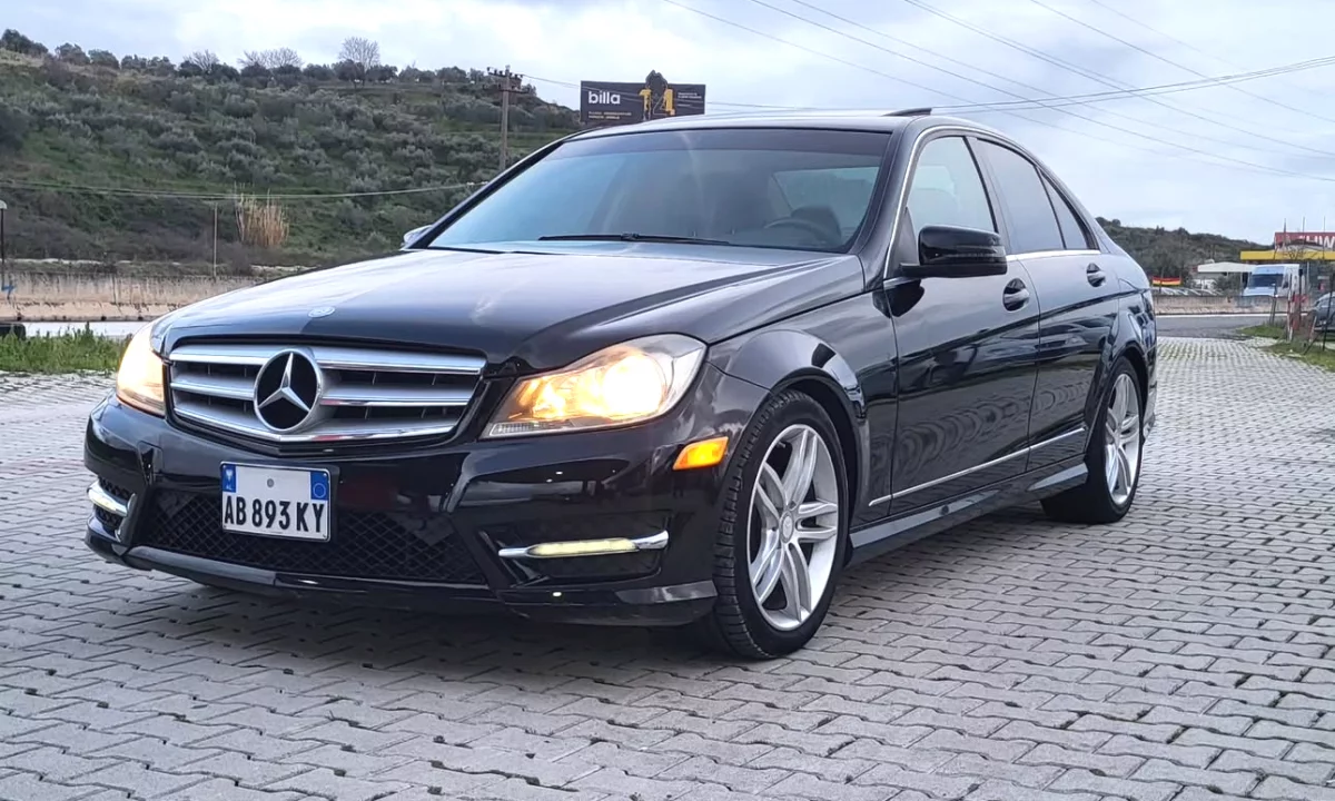 Cars for sale in Lushnje, Mercedes-Benz, 2012 gasoline-gas,Kambio Automatik Payment 7,999  Euro.