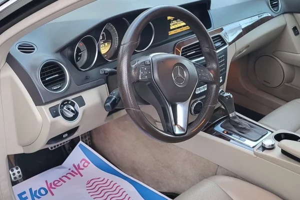 Cars for sale in Lushnje, Mercedes-Benz, 2012 gasoline-gas,Kambio Automatik Payment 7,999  Euro.
