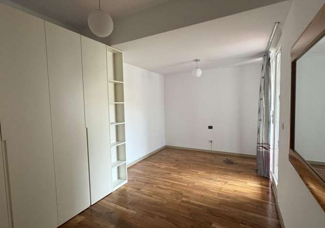 Shtepi me qera 3+1 ne Tirane - 1,500 Euro