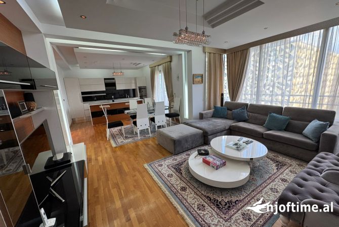 Shtepi me qera 2+1 ne Tirane - 2,000 Euro