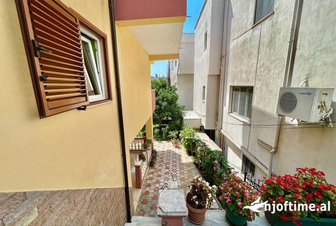 Shtepi ne shitje 4+1 ne Tirane - 450,000 Euro